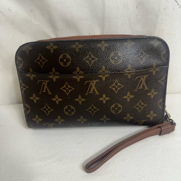 Louis Vuitton Clutch Bag - Picture 1 of 9